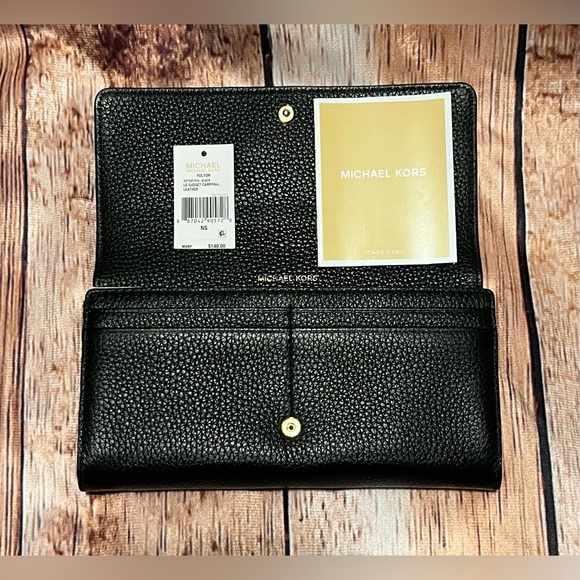 Michael Kors Evie Purse w/Michael Kors Fulton Wallet-Set - Picture 10 of 11